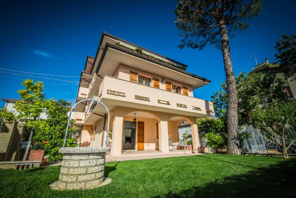 Appartamenti Vicino Al Mare Civitanova Marche Buitenkant foto